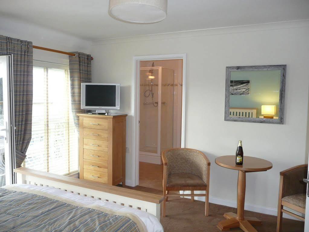 Inn Ship Aberporth